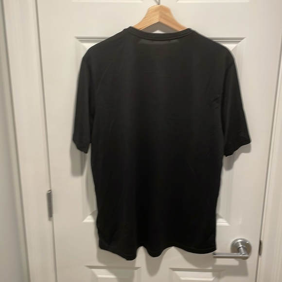 The North Face VaporWick T-Shirt in Black - Picture 3 of 3